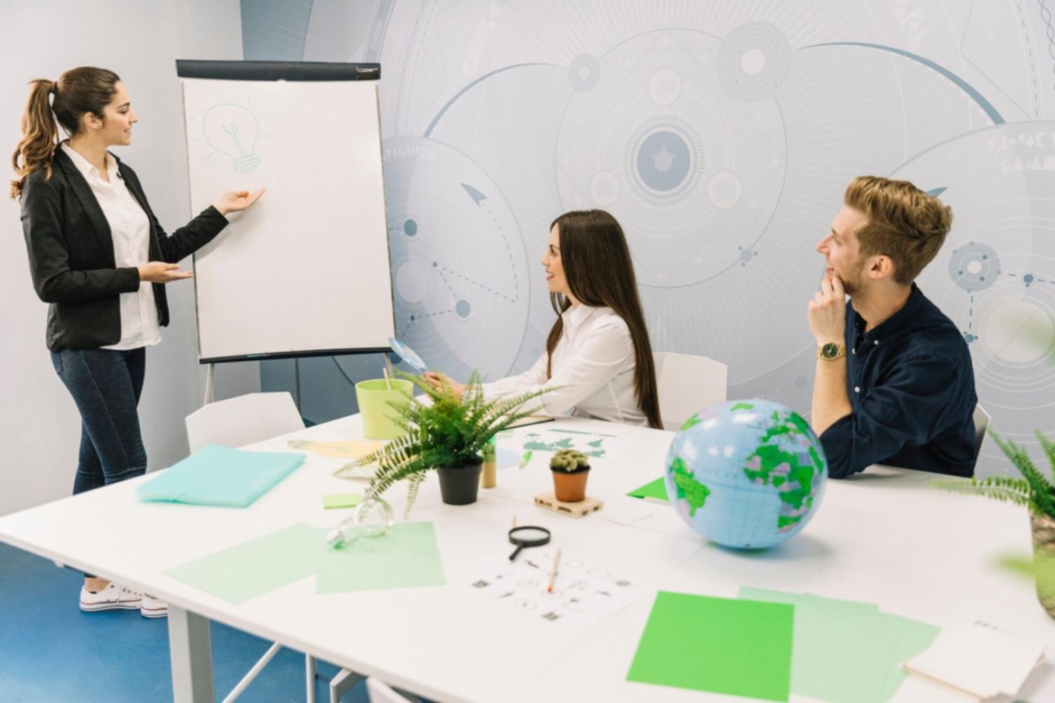 Espacio de trabajo colaborativo donde desarrollamos estrategias financieras personalizadas